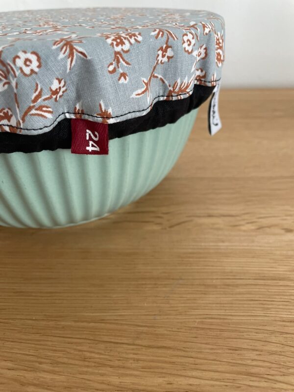 KENNI 24CM mit WINTERBLUMEN