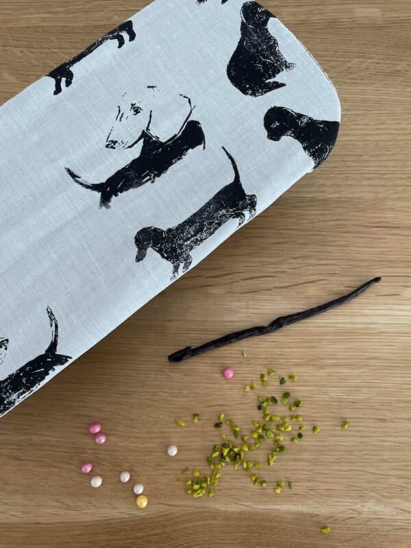 CAKE 26-28 CM in DACKELiebe