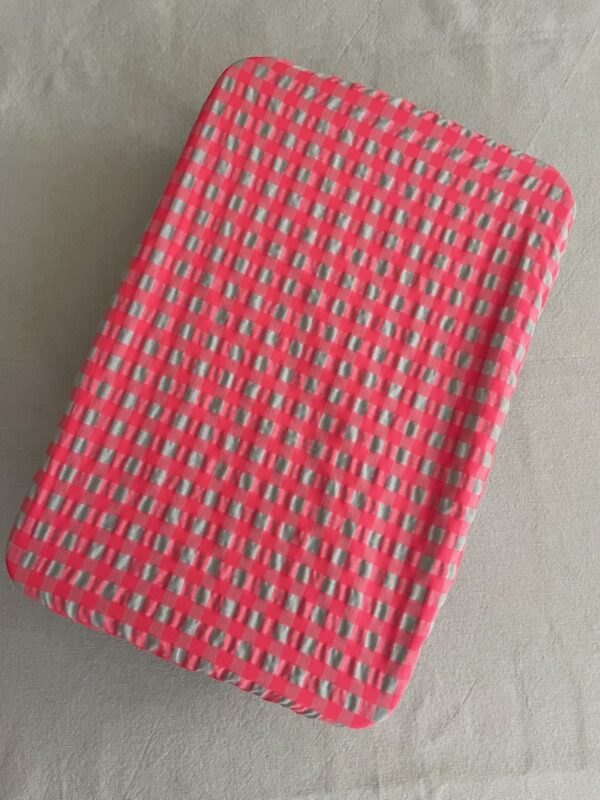 KARREE 27x18CM in NeonPINK