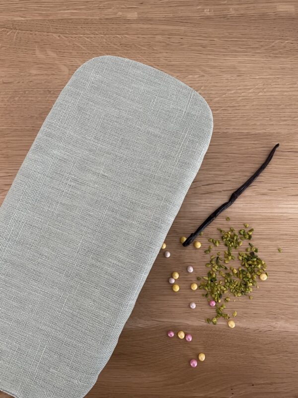 CAKE 26-28 CM in lindgrünem LEINEN