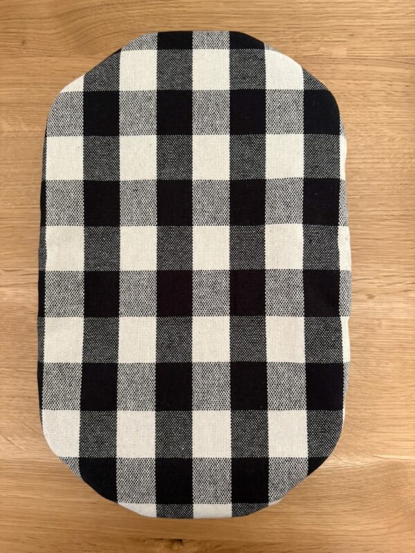 UFLAUF Oval 37x27CM in S/W kariert GROSS